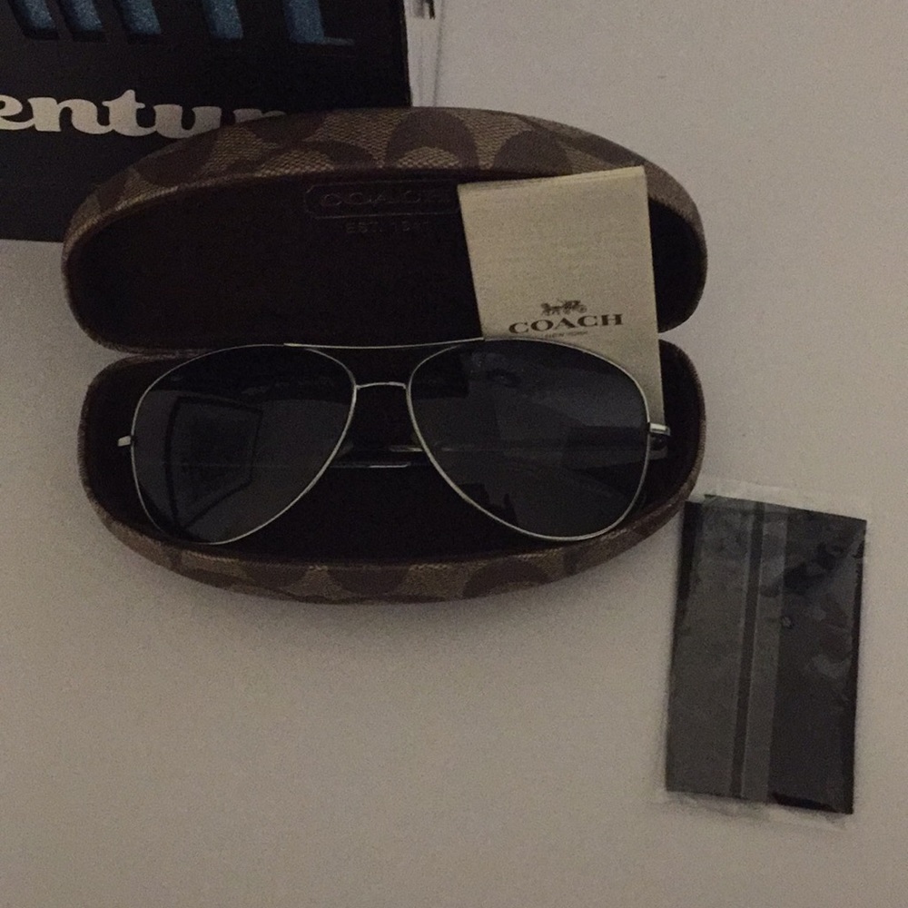 Coach aviator sunglasses